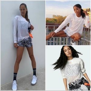 Chic workout Too by adidas but Stella McCartney!